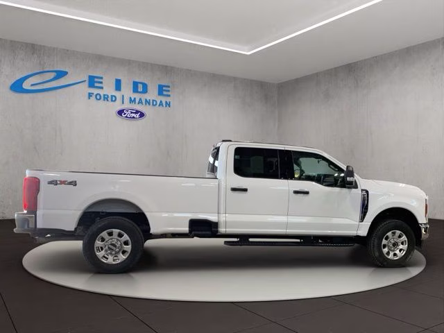2024 Oxford White Ford Super Duty F-250 SRW XLT 4X4 Truck