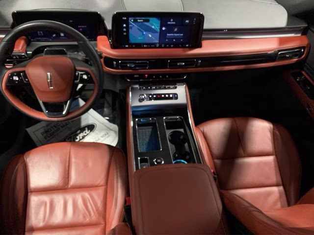 2025 Ceramic Pearl Metallic Tri-Coat Lincoln Aviator Reserve AWD SUV
