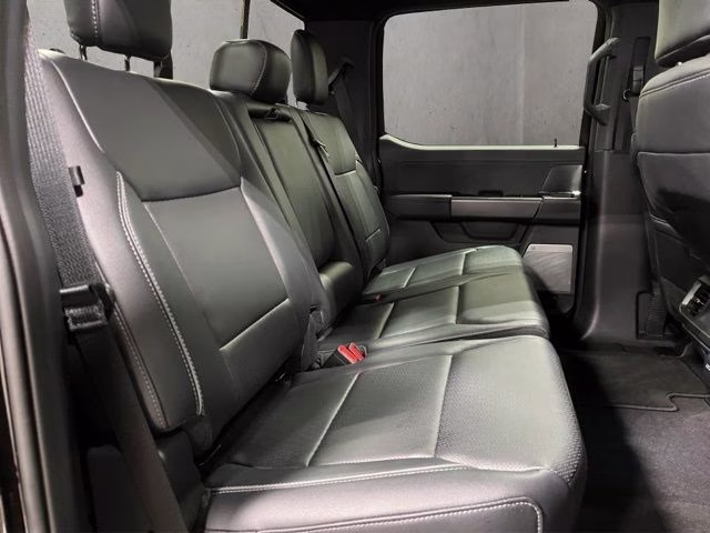 2025 Agate Black Metallic Ford F-150 Lariat 4X4 Truck