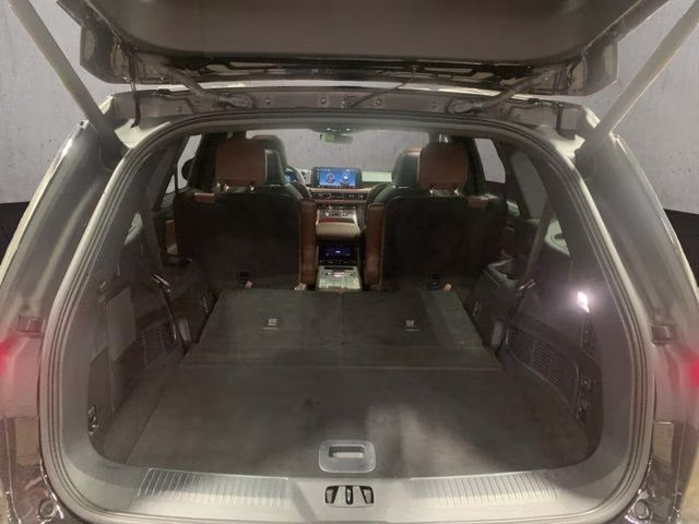 2025 Infinite Black Metallic Clearcoat Lincoln Aviator Reserve AWD SUV