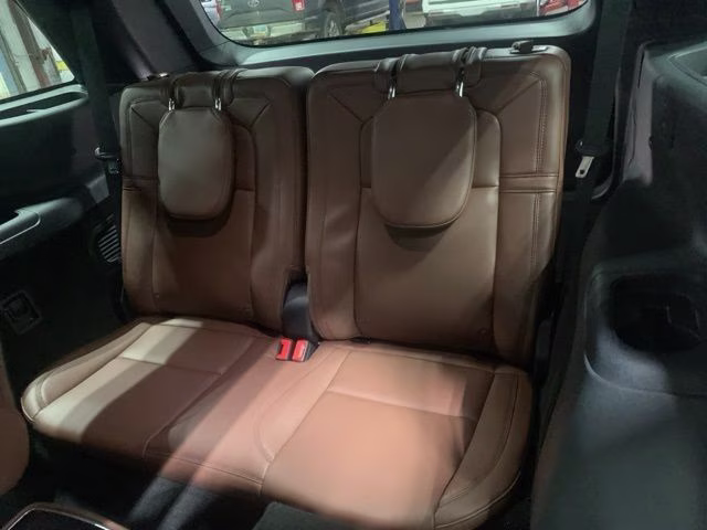 2025 Infinite Black Metallic Clearcoat Lincoln Aviator Reserve AWD SUV