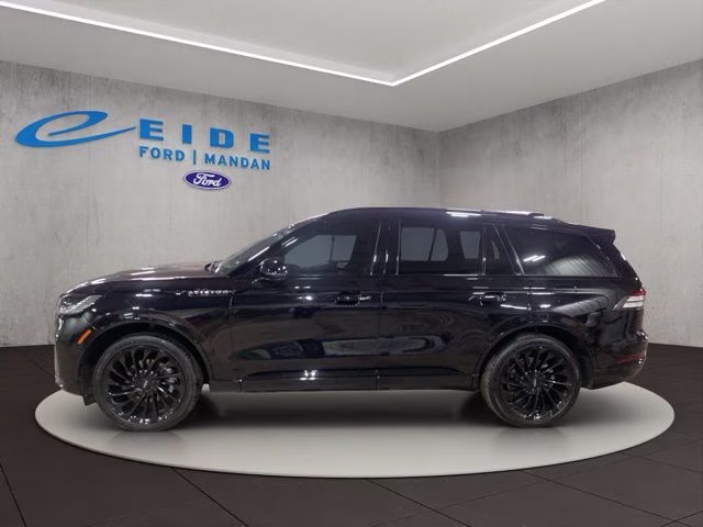 2025 Infinite Black Metallic Clearcoat Lincoln Aviator Reserve AWD SUV