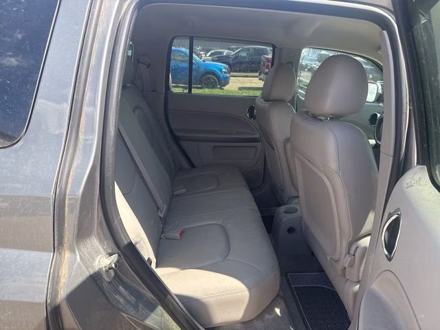 2006 Dark Silver Metallic Chevrolet HHR LT FWD SUV