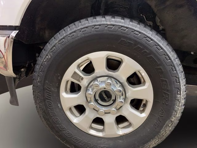2024 Oxford White Ford Super Duty F-250 SRW XLT 4X4 Truck