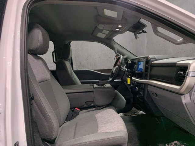 2024 Oxford White Ford Super Duty F-250 SRW XLT 4X4 Truck