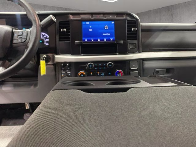 2024 Oxford White Ford Super Duty F-250 SRW XLT 4X4 Truck