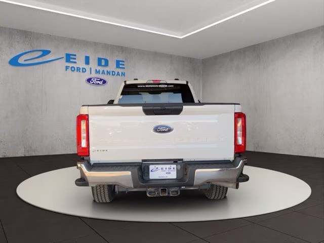2024 Oxford White Ford Super Duty F-250 SRW XLT 4X4 Truck