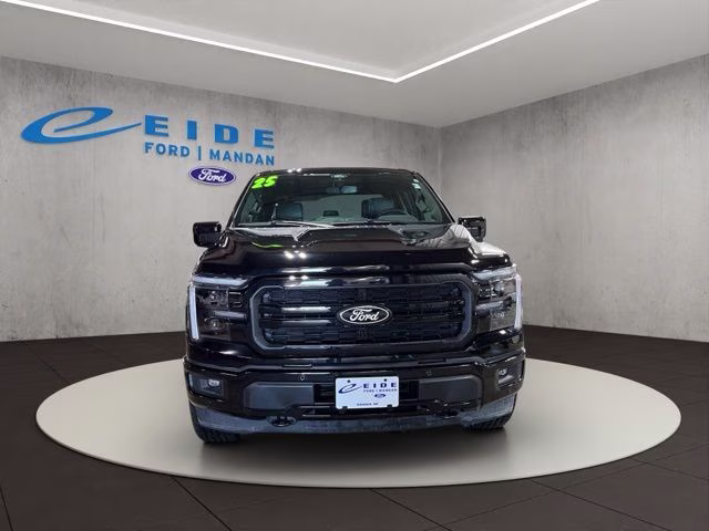 2025 Agate Black Metallic Ford F-150 Lariat 4X4 Truck