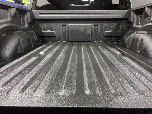 2025 Agate Black Metallic Ford F-150 Lariat 4X4 Truck