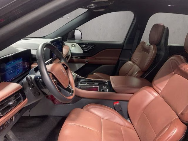 2025 Infinite Black Metallic Clearcoat Lincoln Aviator Reserve AWD SUV