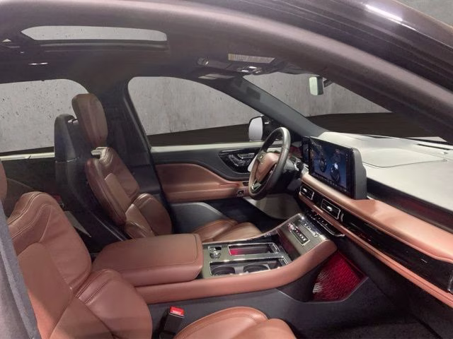 2025 Infinite Black Metallic Clearcoat Lincoln Aviator Reserve AWD SUV