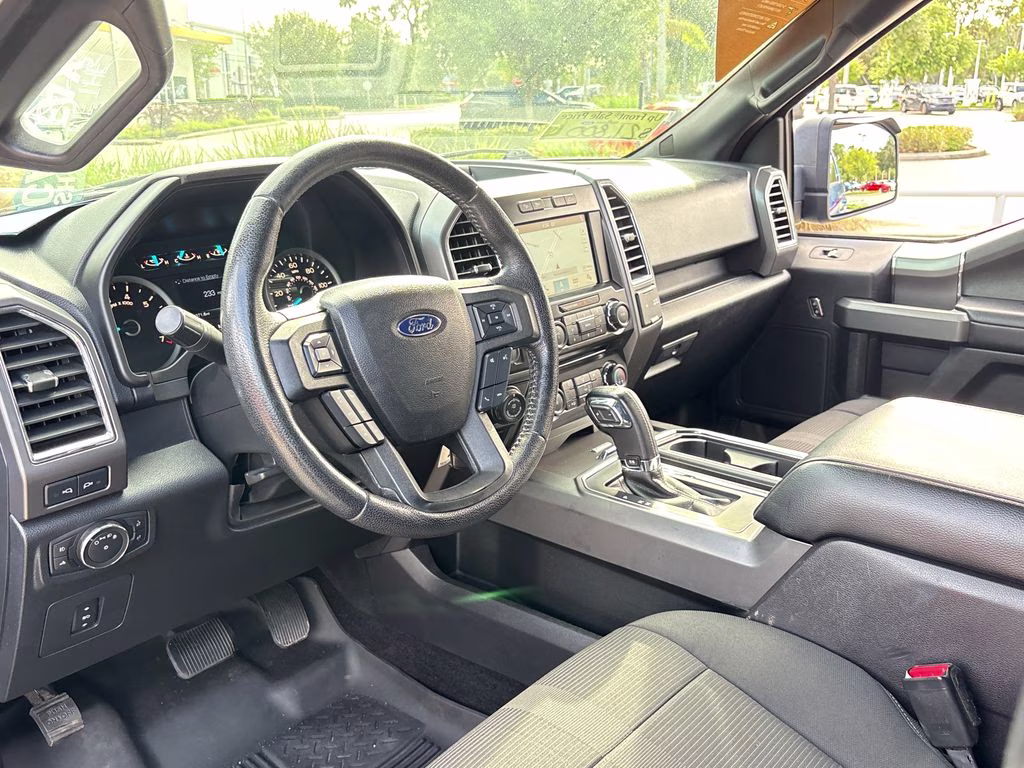 2016 Blue Flame Metallic Ford F-150 XLT 4X4 Truck