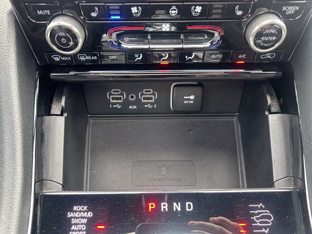 2024 Silver Zynith Jeep Grand Cherokee Summit 4X4 SUV