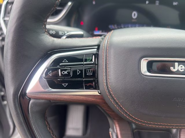 2024 Silver Zynith Jeep Grand Cherokee Summit 4X4 SUV