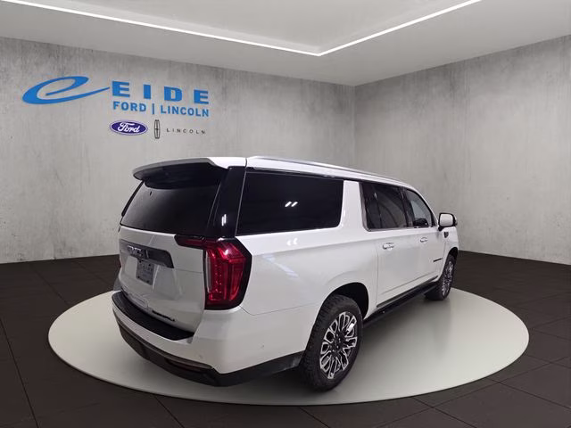 2023 White Frost Tricoat GMC Yukon XL Denali Ultimate 4X4 SUV