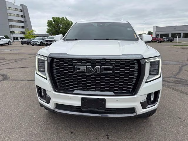 2023 White Frost Tricoat GMC Yukon XL Denali Ultimate 4X4 SUV