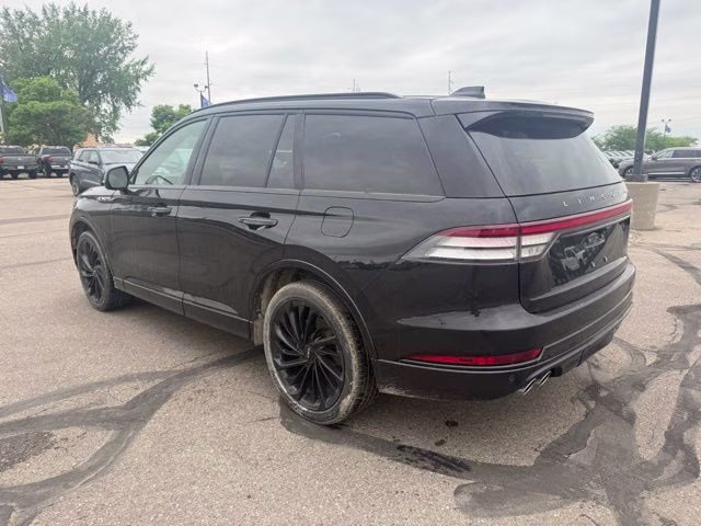 2025 Infinite Black Metallic Clearcoat Lincoln Aviator Reserve AWD SUV