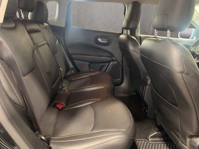 2019 Diamond Black Crystal Pearlcoat Jeep Compass Latitude 4X4 SUV