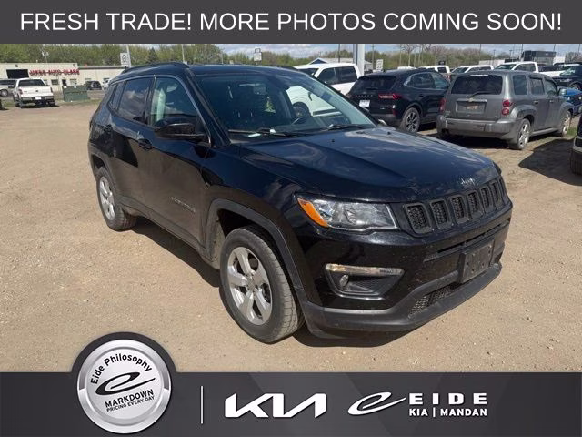 2019 Diamond Black Crystal Pearlcoat Jeep Compass Latitude 4X4 SUV