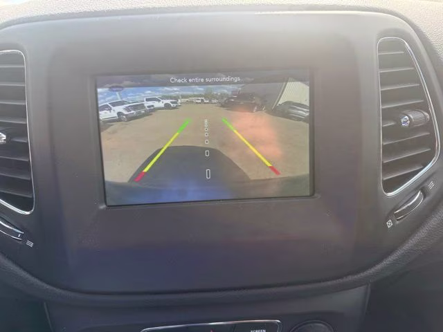 2019 Diamond Black Crystal Pearlcoat Jeep Compass Latitude 4X4 SUV