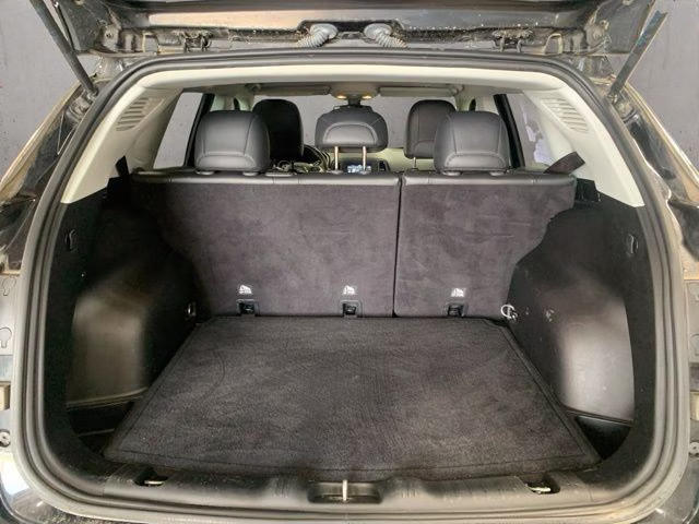 2019 Diamond Black Crystal Pearlcoat Jeep Compass Latitude 4X4 SUV