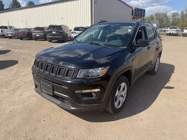 2019 Diamond Black Crystal Pearlcoat Jeep Compass Latitude 4X4 SUV