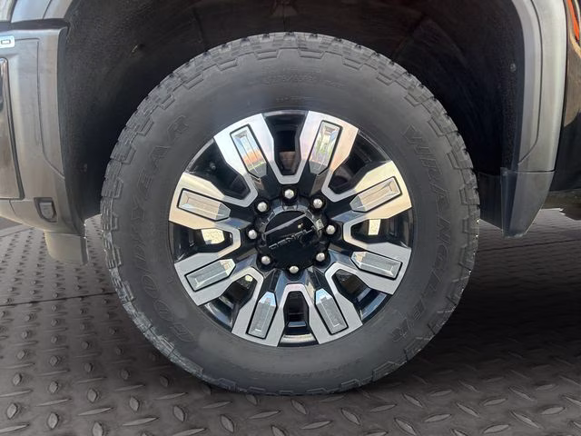 2024 Onyx Black GMC Sierra 3500HD Denali 4X4 Truck