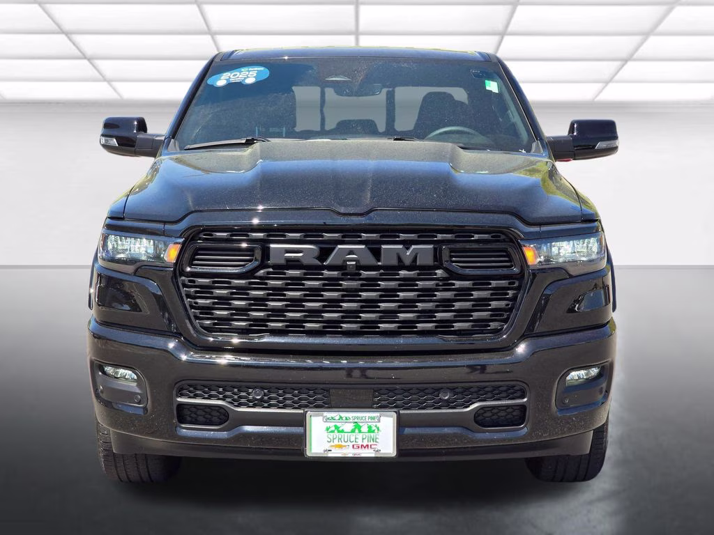 2025 Diamond Black Crystal Pearlcoat Ram 1500 Big Horn/Lone Star 4X4 Truck