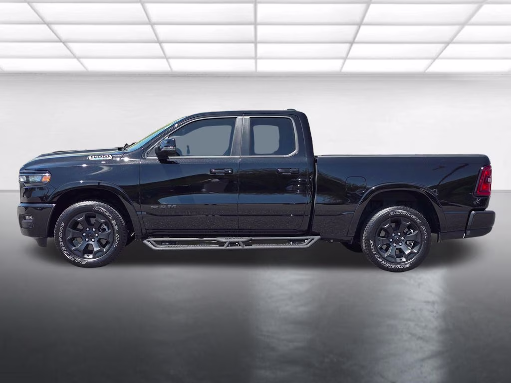 2025 Diamond Black Crystal Pearlcoat Ram 1500 Big Horn/Lone Star 4X4 Truck