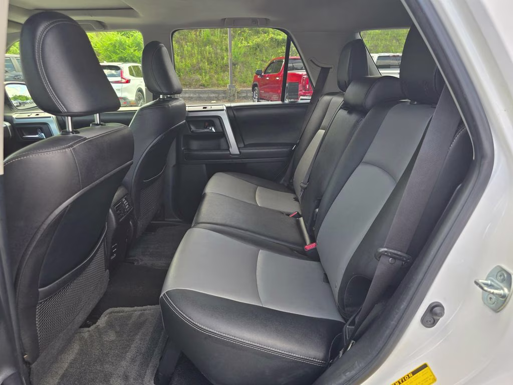 2016 Super White Toyota 4Runner SR5 Premium RWD SUV
