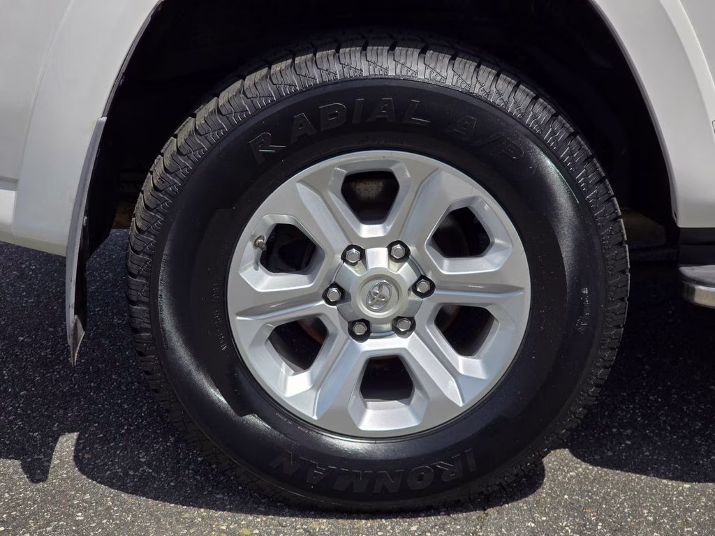 2016 Super White Toyota 4Runner SR5 Premium RWD SUV