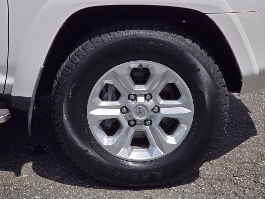 2016 Super White Toyota 4Runner SR5 Premium RWD SUV