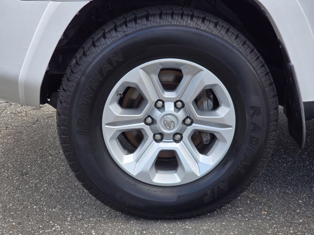 2016 Super White Toyota 4Runner SR5 Premium RWD SUV