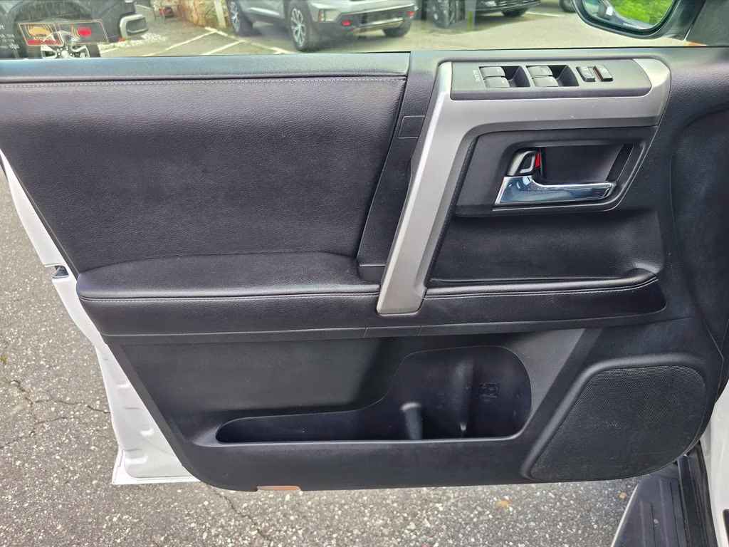 2016 Super White Toyota 4Runner SR5 Premium RWD SUV