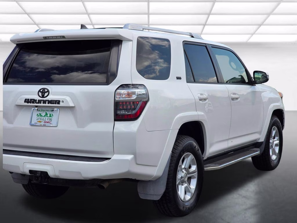 2016 Super White Toyota 4Runner SR5 Premium RWD SUV