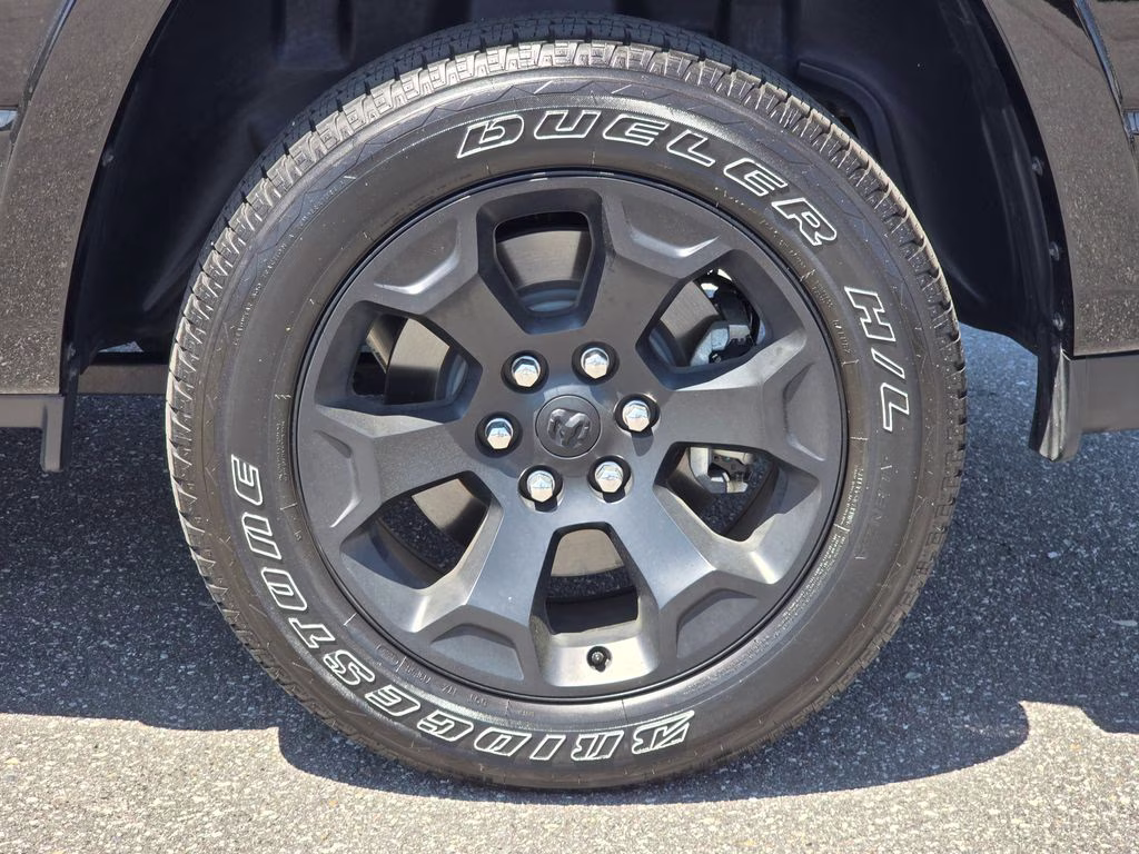 2025 Diamond Black Crystal Pearlcoat Ram 1500 Big Horn/Lone Star 4X4 Truck