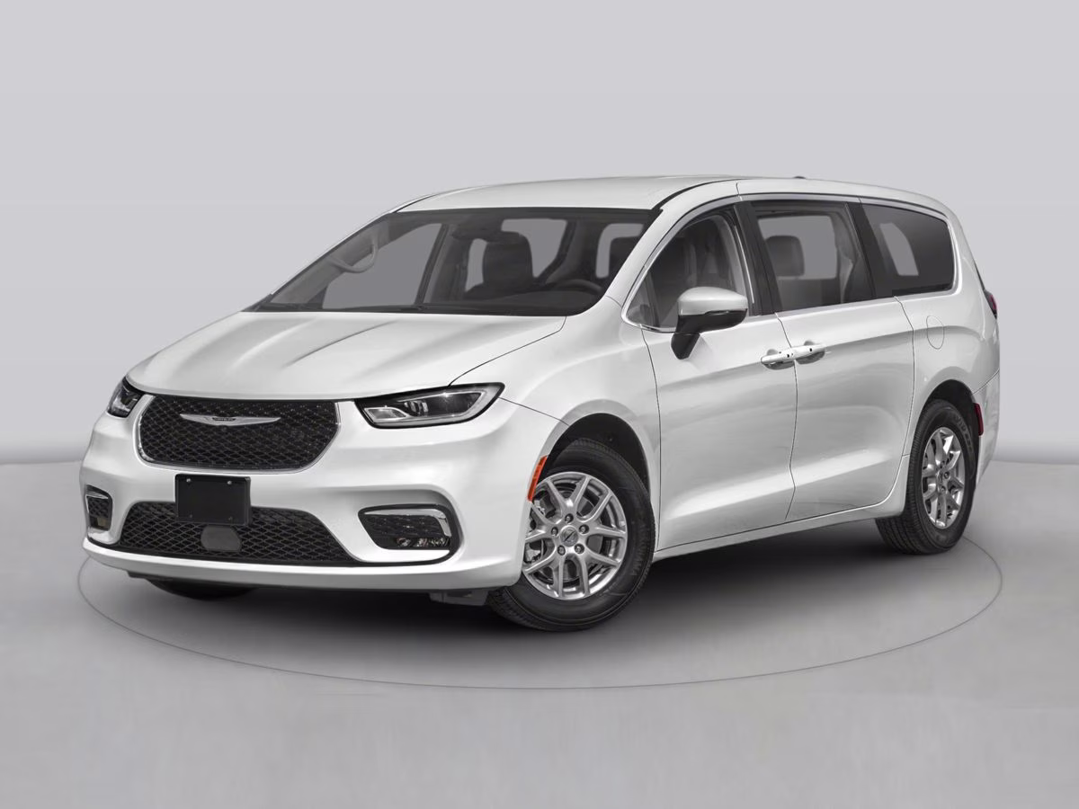 2024 Silver Mist Clearcoat Chrysler Pacifica Limited FWD Van