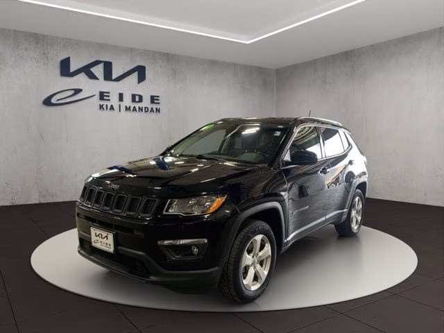 2019 Diamond Black Crystal Pearlcoat Jeep Compass Latitude 4X4 SUV