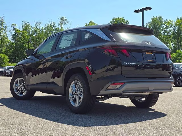 2026 Phantom Black Hyundai Tucson SE AWD SUV