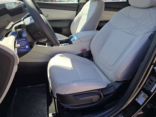 2026 Phantom Black Hyundai Tucson SE AWD SUV