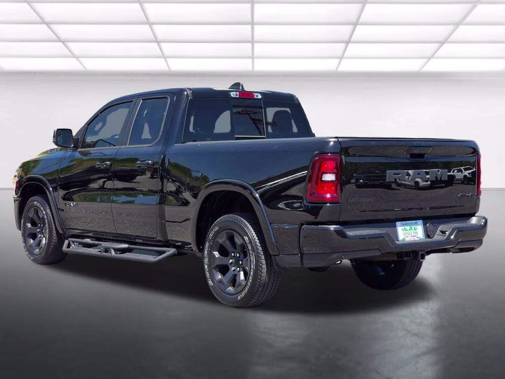 2025 Diamond Black Crystal Pearlcoat Ram 1500 Big Horn/Lone Star 4X4 Truck
