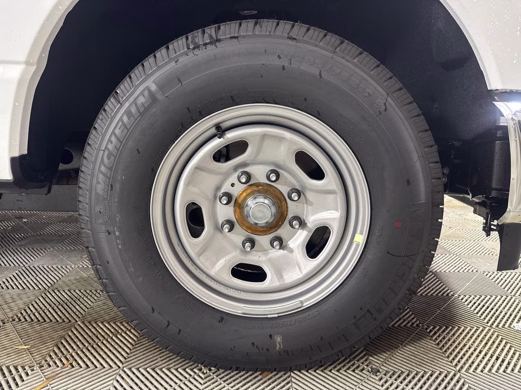 2026 Oxford White Ford Super Duty F-250 SRW XL RWD Truck