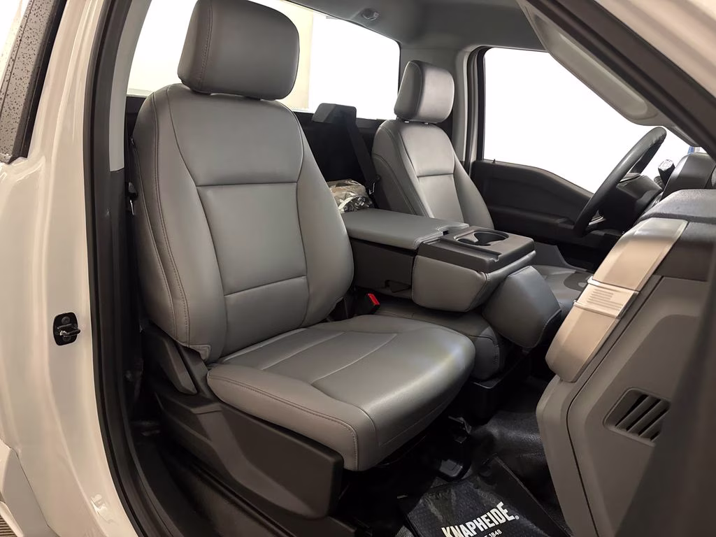 2026 Oxford White Ford Super Duty F-250 SRW XL RWD Truck