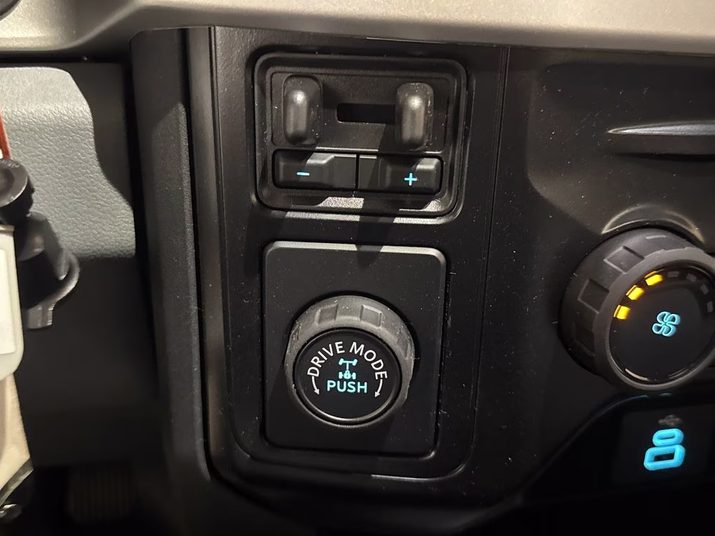 2026 Oxford White Ford Super Duty F-250 SRW XL RWD Truck