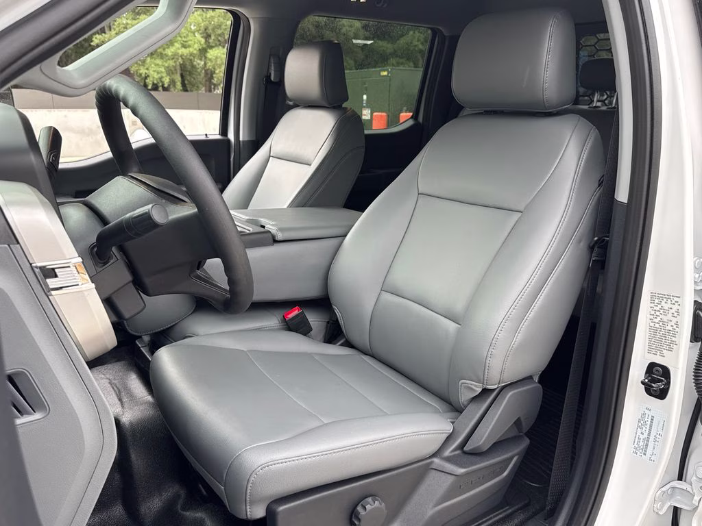 2026 Oxford White Ford Super Duty F-450 DRW XL 4X4 Chassis