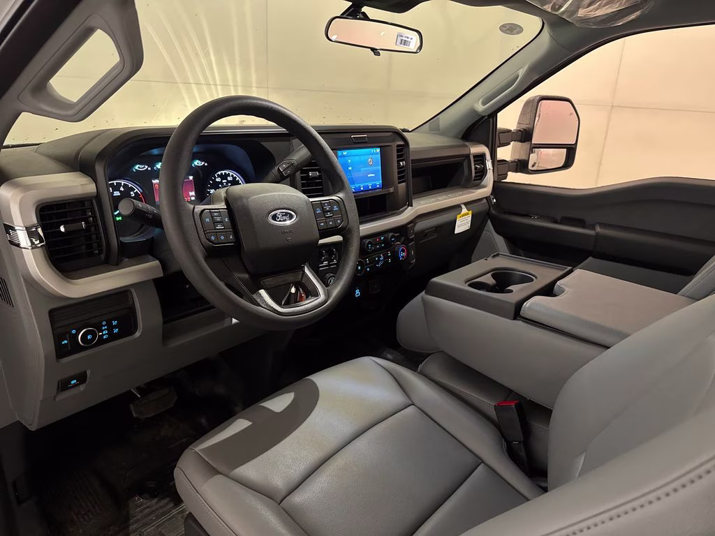 2026 Oxford White Ford Super Duty F-250 SRW XL RWD Truck