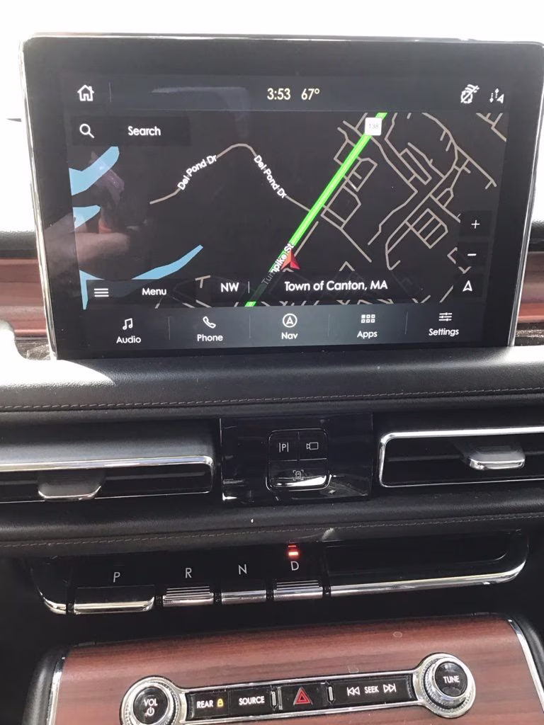 2022 White Metallic Lincoln Aviator Reserve AWD SUV