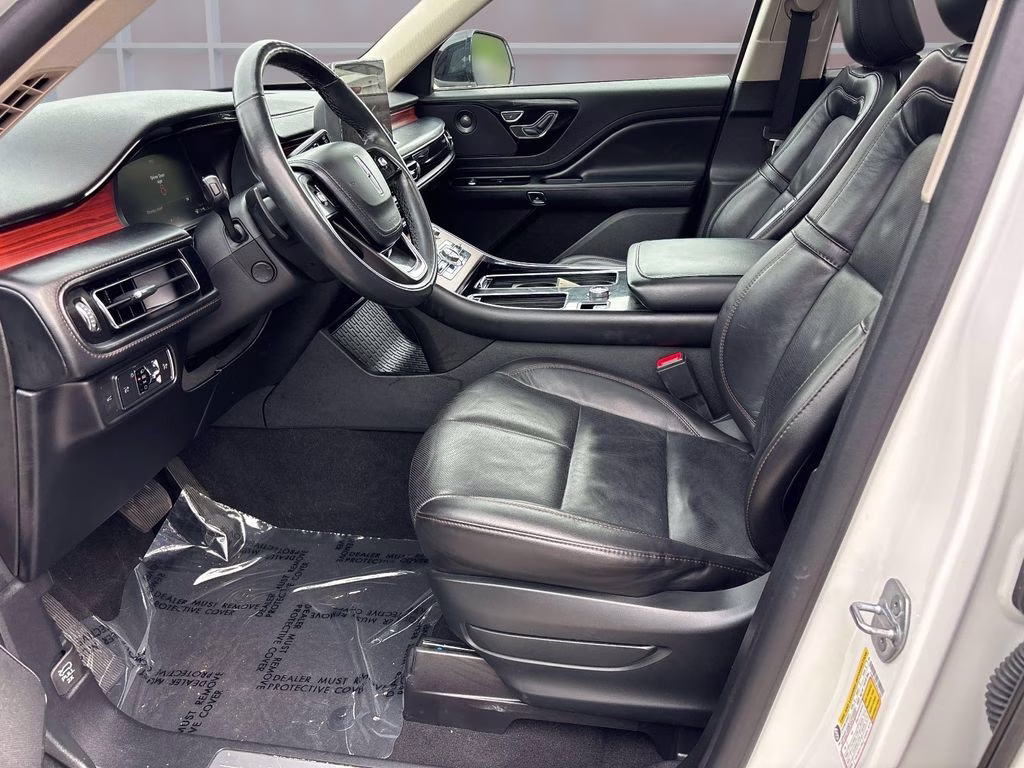 2022 White Metallic Lincoln Aviator Reserve AWD SUV