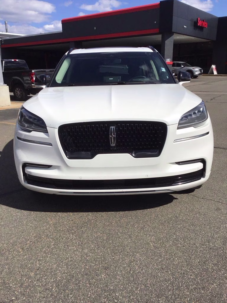2022 White Metallic Lincoln Aviator Reserve AWD SUV