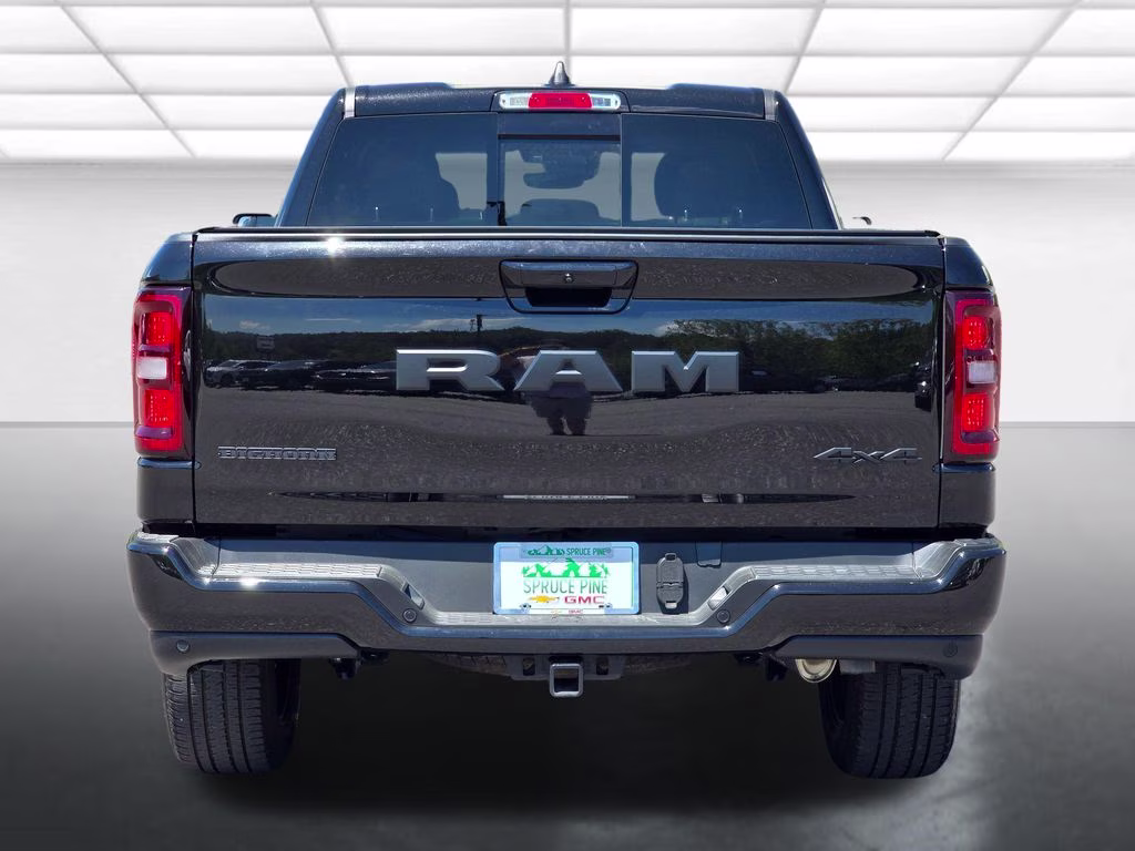 2025 Diamond Black Crystal Pearlcoat Ram 1500 Big Horn/Lone Star 4X4 Truck